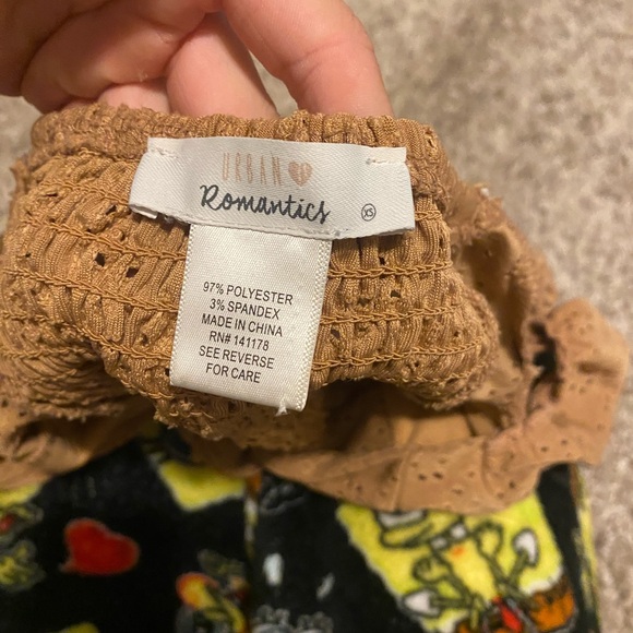 urban outfitters crop top - Picture 2 of 3